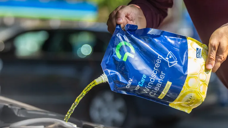 Windscreen Cleaner is getting filled in the car